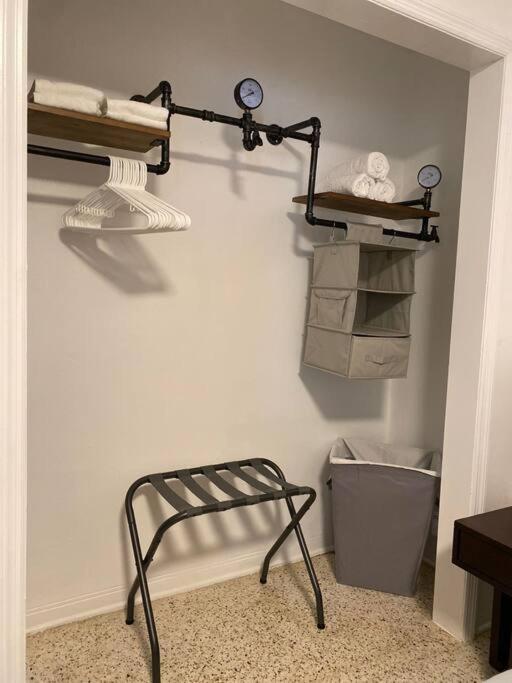 Stayover In Miami Home 2Br - 1Bth - Free Parking Zewnętrze zdjęcie