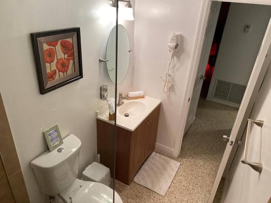 Stayover In Miami Home 2Br - 1Bth - Free Parking Zewnętrze zdjęcie